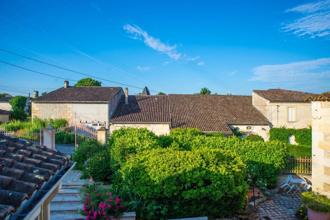 拉涩爱萨克酒店 Saint-Michel-de-Fronsac 外观 照片