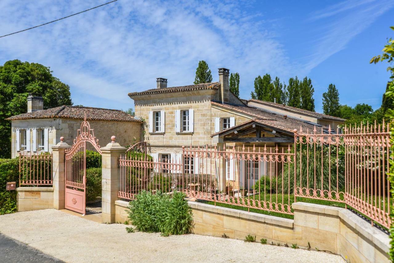 拉涩爱萨克酒店 Saint-Michel-de-Fronsac 外观 照片